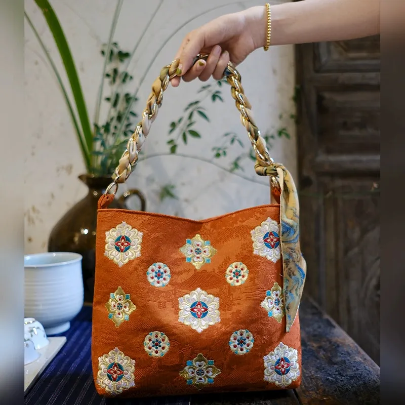 Chinese Art Totebag: Clementine