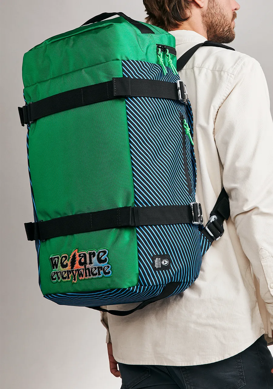 Grateful Dead Escape Duffel 45L - Black / Blue / Green